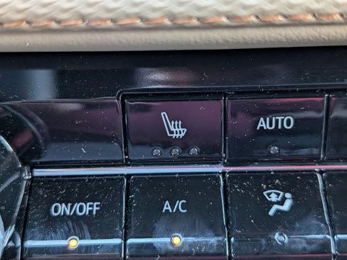 Used 2026 Chevrolet Equinox ACTIV AWD/4WD image 20