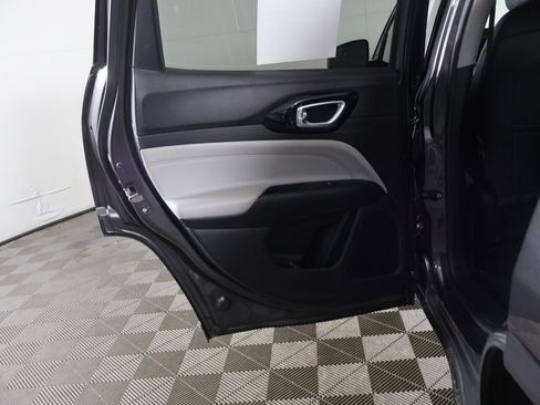 Used 2022 Jeep Compass Limited image 24