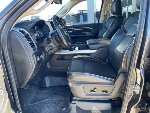 Used 2022 RAM 2500 Laramie AWD/4WD image 4