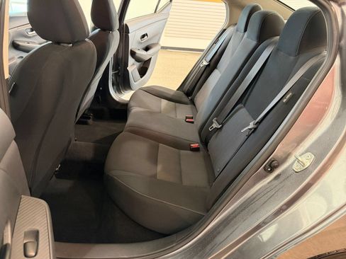 Used 2025 Nissan Sentra SV FWD image 38