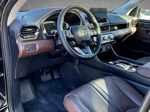 Used 2023 Honda Pilot Elite image 17