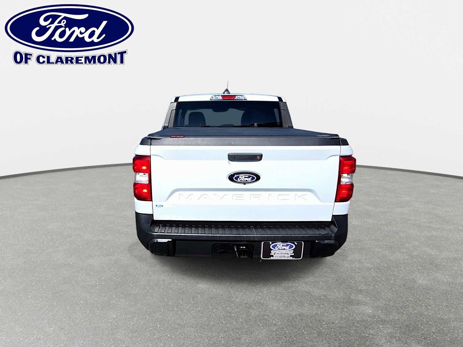 Used 2025 Ford Maverick XL w/ Equipment Group 102A AWD/4WD image 7