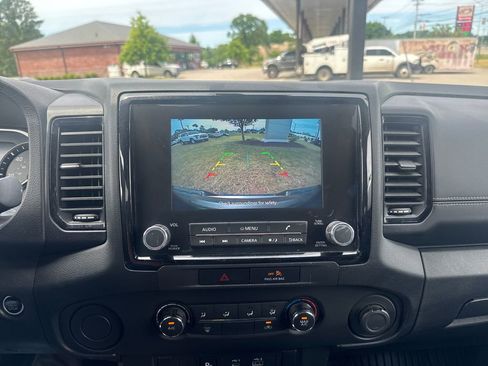 Used 2023 Nissan Frontier SV w/ Midnight Edition Package RWD image 20