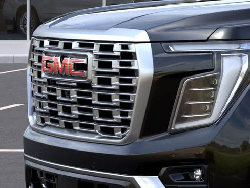 New 2026 GMC Yukon Denali w/ Advanced Technology Package image 13