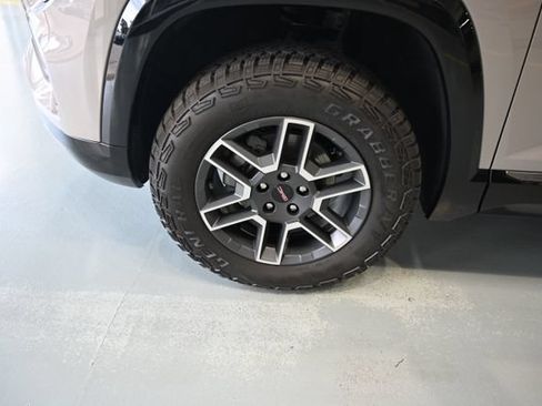 New 2026 GMC Terrain AT4 w/ Convenience Package III AWD/4WD image 29