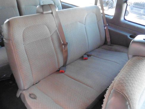 Used 2020 Chevrolet Express 3500 LT w/ LT Preferred Equipment Group image 4