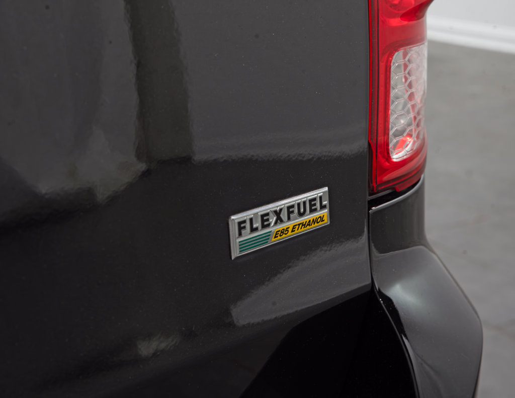 Used 2018 Dodge Grand Caravan SE w/ UConnect Hands-Free Group FWD image 12