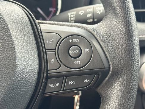 Used 2025 Toyota RAV4 LE FWD image 32