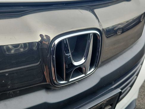 Used 2021 Honda HR-V EX image 4