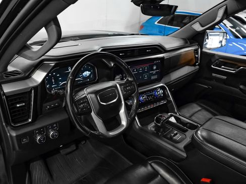 Used 2023 GMC Sierra 1500 Denali w/ Denali Reserve Package AWD/4WD image 3