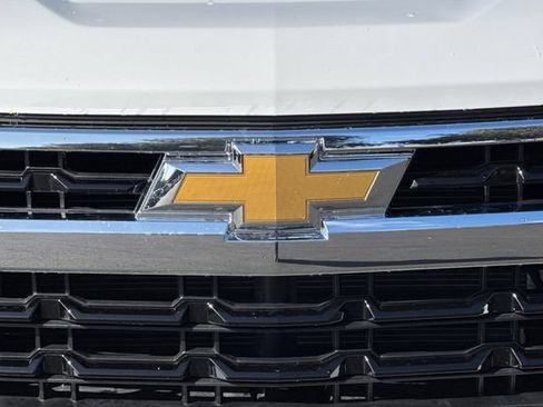 Used 2025 Chevrolet Silverado 1500 LT AWD/4WD image 48