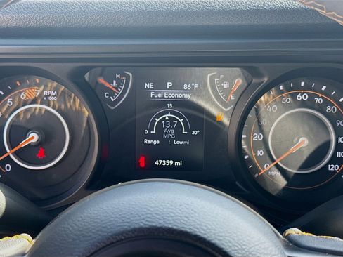 Used 2024 Jeep Wrangler Unlimited Sport AWD/4WD image 11