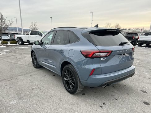 Used 2023 Ford Escape ST-Line Elite image 5