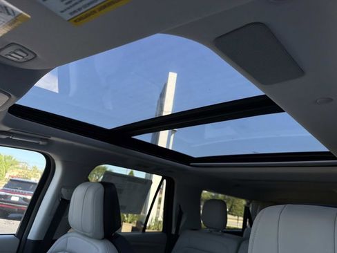 New 2026 Lincoln Navigator L Reserve AWD/4WD image 31
