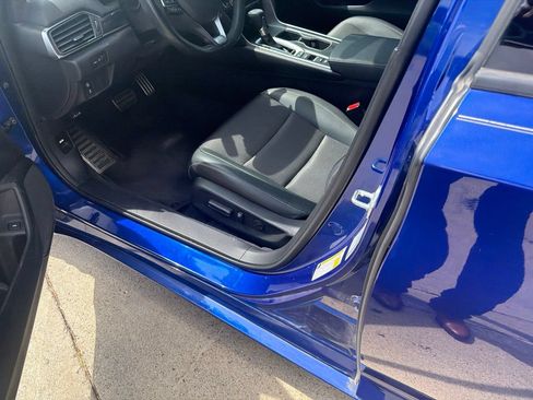 Used 2022 Honda Accord Sport image 9