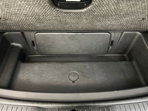 Used 2024 Jeep Grand Cherokee L Limited w/ Luxury Tech Group II image 44