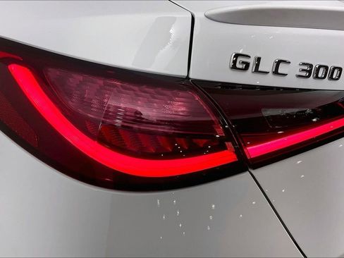 Used 2026 Mercedes-Benz GLC 300 4MATIC image 24