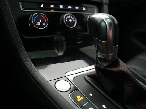Used 2018 Volkswagen GTI SE w/ SE Leather Package FWD image 27