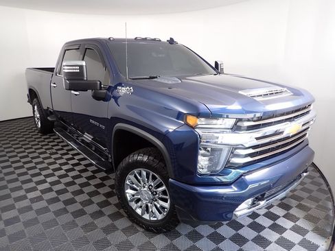 Used 2022 Chevrolet Silverado 2500 High Country w/ Z71 Off-Road Package AWD/4WD image 11