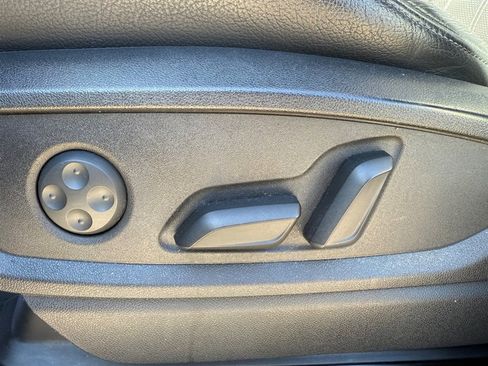 Used 2018 Audi Q5 2.0T Premium Plus w/ Premium Plus Package image 26