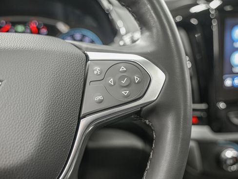 Used 2023 Chevrolet Traverse RS image 21