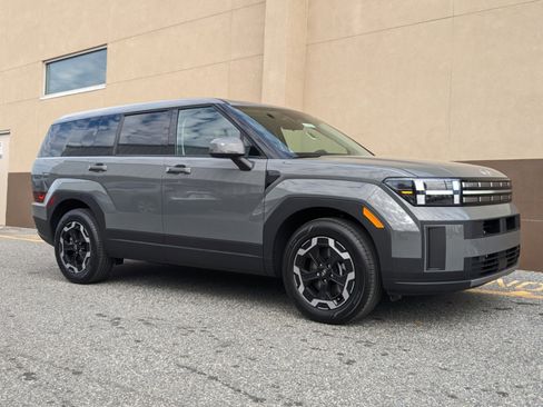 New 2026 Hyundai Santa Fe SE image 2