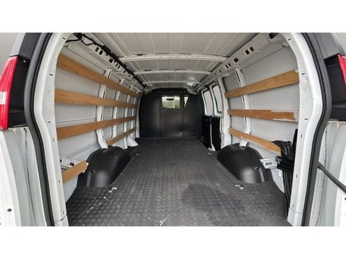 Used 2024 GMC Savana 2500 w/ Driver Convenience Package RWD image 33