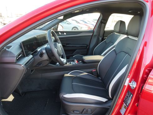 New 2025 Kia K5 GT-Line image 16