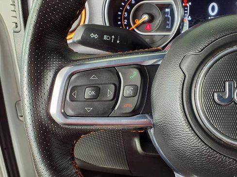 Used 2023 Jeep Gladiator Mojave w/ Cold Weather Group image 30