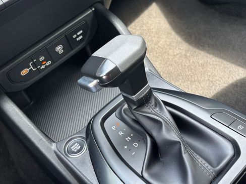 Used 2025 Kia K4 FWD image 36