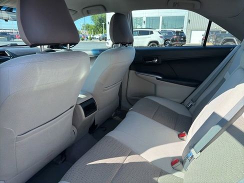 Used 2012 Toyota Camry LE FWD image 22