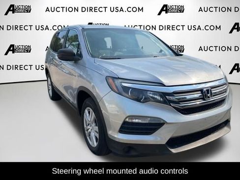 Used 2017 Honda Pilot LX image 3