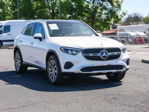 Certified 2025 Mercedes-Benz GLC 300 4MATIC image 9
