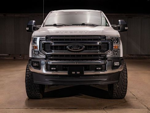 Used 2022 Ford F350 XLT w/ XLT Premium Package AWD/4WD image 2