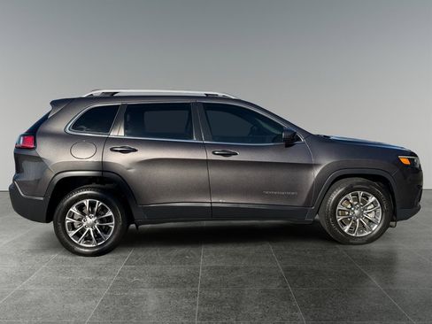 Used 2019 Jeep Cherokee Latitude Plus image 7