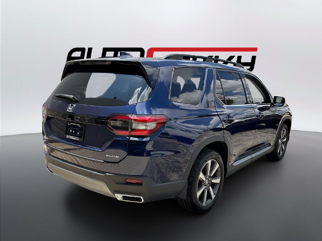 Used 2025 Honda Pilot Elite image 7