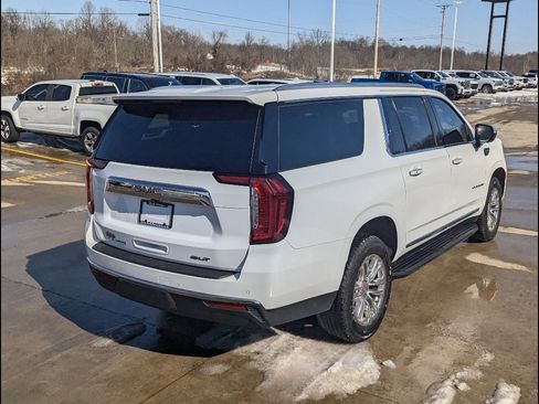 Used 2021 GMC Yukon XL SLT AWD/4WD image 7