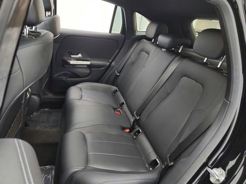 Certified 2022 Mercedes-Benz GLA 250 4MATIC image 15