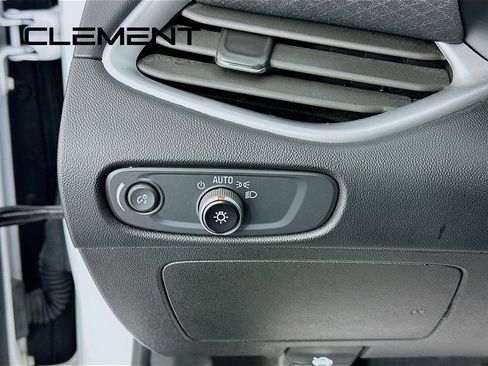 Used 2023 Chevrolet Malibu LT image 12