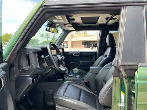 Used 2025 Ford Bronco Badlands AWD/4WD image 14