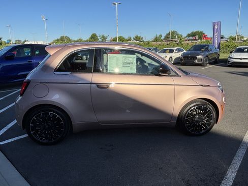 New 2026 FIAT 500 e Icona w/ Quick Order Package 21R FWD image 9