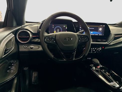 New 2026 Chevrolet Trax RS w/ Sunroof Package image 23