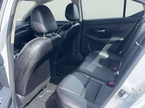 Used 2024 Nissan Sentra SR w/ SR Premium Package FWD image 39