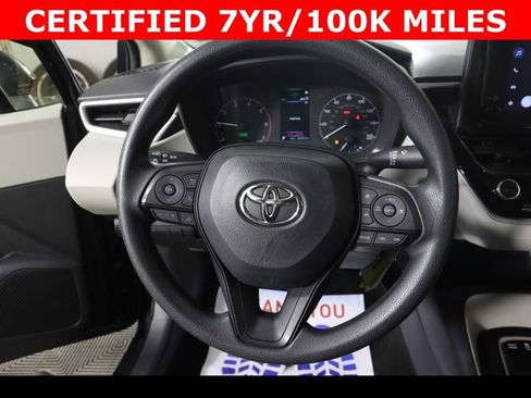 Used 2025 Toyota Corolla LE FWD image 20