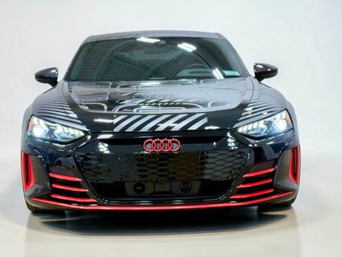 Used 2023 Audi RS e-tron GT AWD/4WD image 9