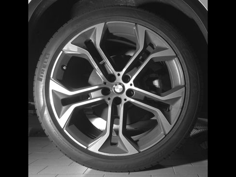 Certified 2024 BMW X5 sDrive40i w/ Premium Package RWD image 12
