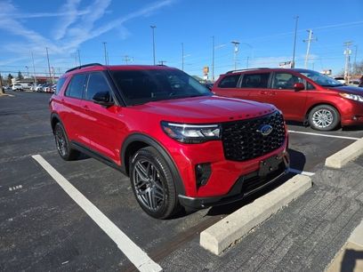 Used 2025 Ford Explorer ST-Line w/ Premium Package