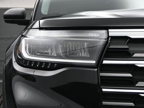 New 2026 Ford Explorer Active w/ Active Comfort Package image 13