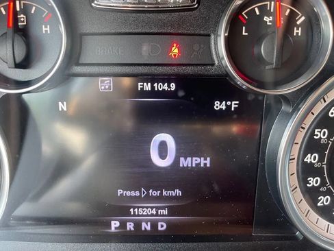 Used 2017 RAM 1500 Laramie w/ Convenience Group AWD/4WD image 28