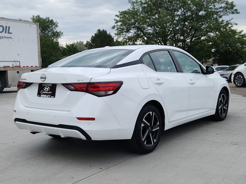 Used 2024 Nissan Sentra SV FWD image 5